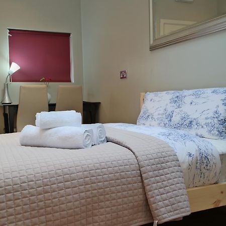 London Malvern Road Rooms To Let Bagian luar foto