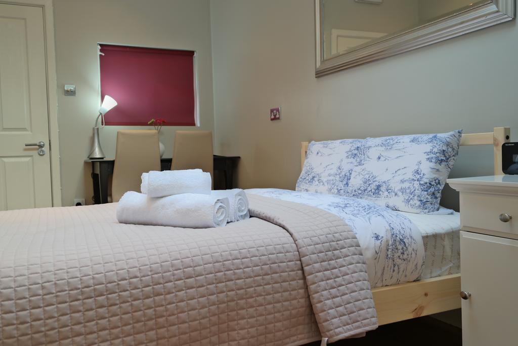 London Malvern Road Rooms To Let Bagian luar foto